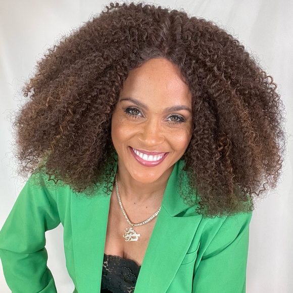 Meet your Posher, Yomamas - Picture 2 of 4